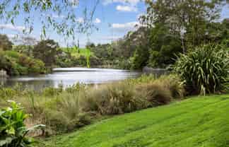 1 Newton Road, Riverhead