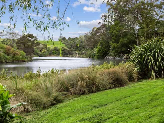 1 Newton Road, Riverhead