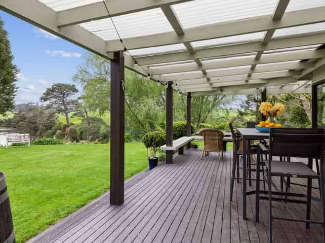 1 Newton Road, Riverhead