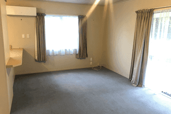 5 Robinson Avenue, Holdens Bay