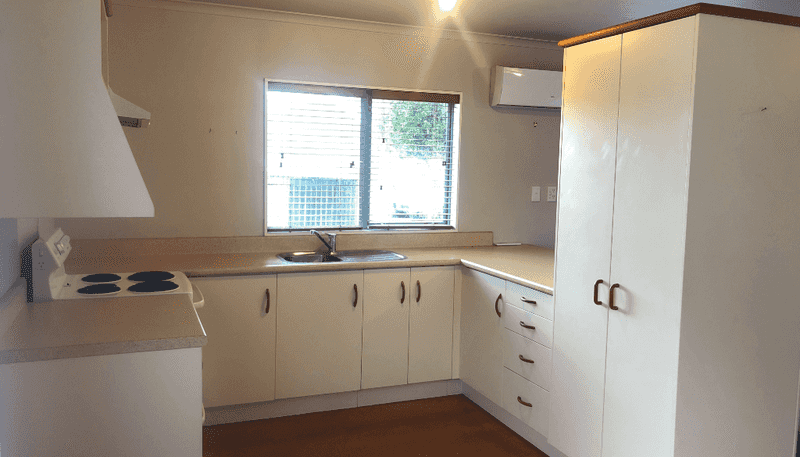 5 Robinson Avenue, Holdens Bay