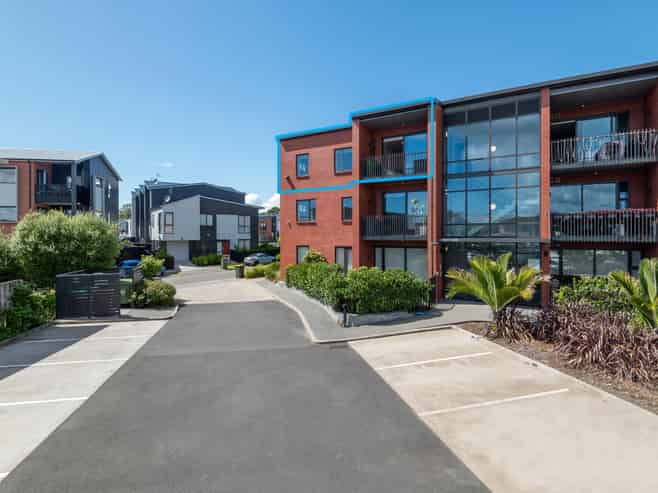 209/10 Awataha Drive, Northcote