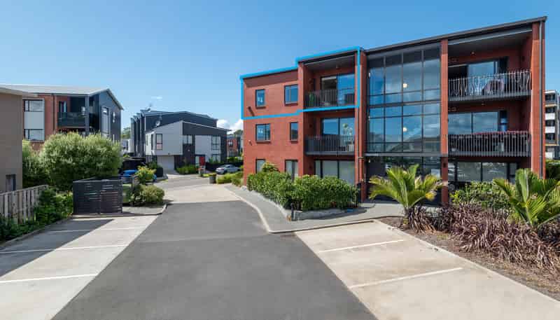 209/10 Awataha Drive, Northcote