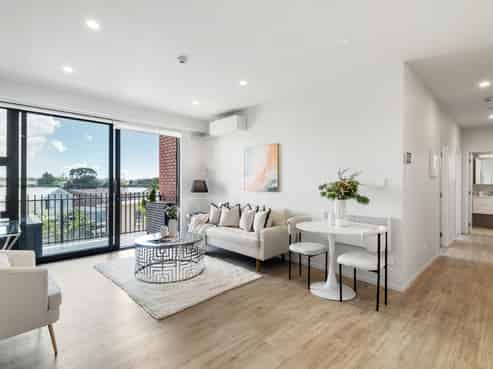 209/10 Awataha Drive, Northcote