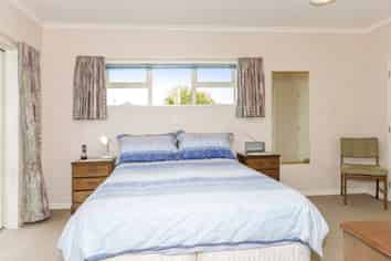 27 Becmead Drive, Harewood