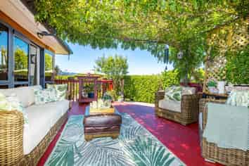 53 Riverstone Drive, Riverstone Terraces