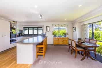 53 Riverstone Drive, Riverstone Terraces