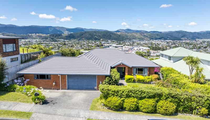 53 Riverstone Drive, Riverstone Terraces