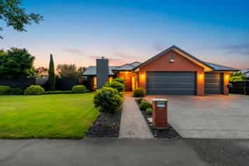 12 Frame Crescent, ROLLESTON