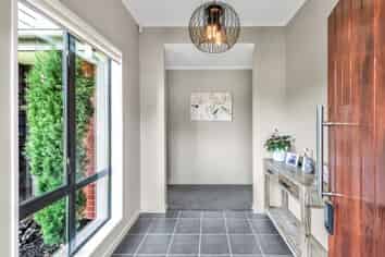 12 Frame Crescent, ROLLESTON