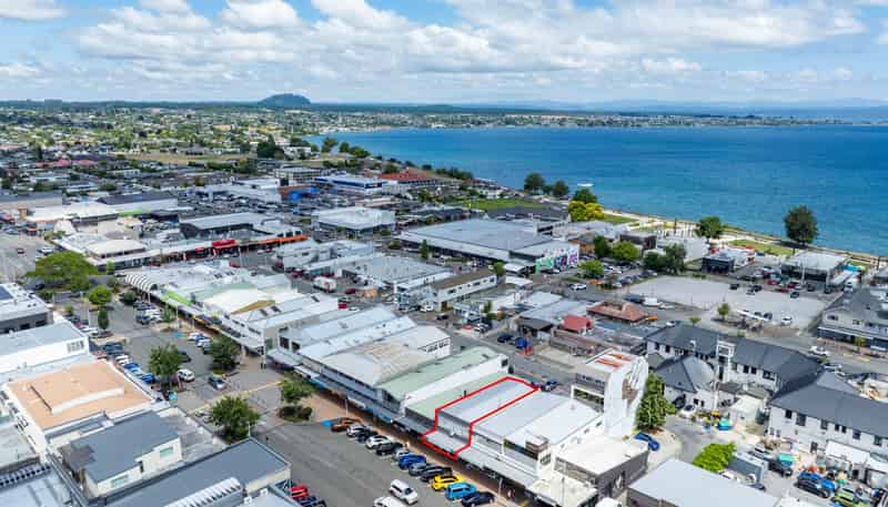 17 Te Heuheu Street, Taupo