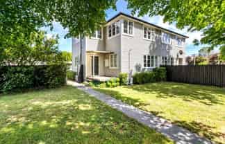 15 Attlee Cr, Bryndwr