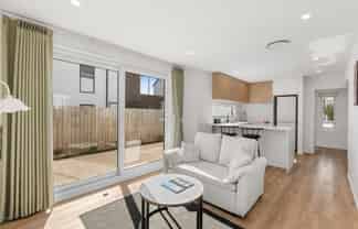 2/61 Waltham Road, Sydenham