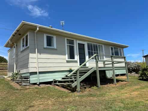 157 McPike Road, Pollok