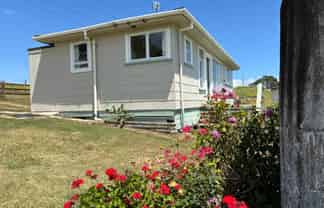 157 McPike Road, Pollok