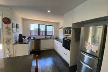 4 Haneanea Way, Papamoa