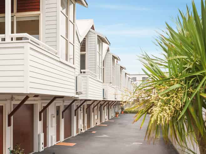 34F Maunganui Road, Mount Maunganui