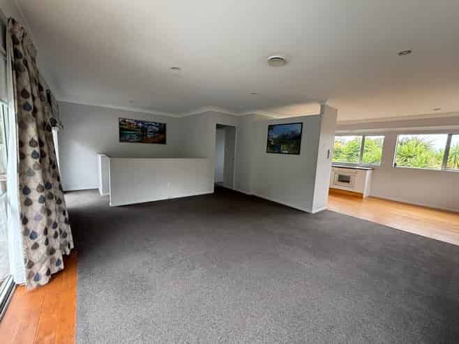 22C Brian Crescent, Stanmore Bay