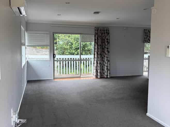 22C Brian Crescent, Stanmore Bay