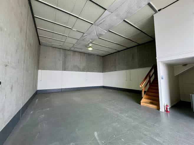 CBRE | Secure Unit with 3-Phase Power