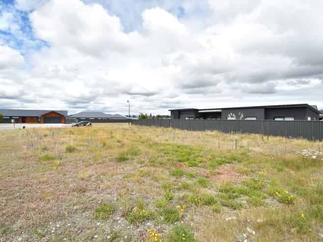 12 Canal Place, Twizel