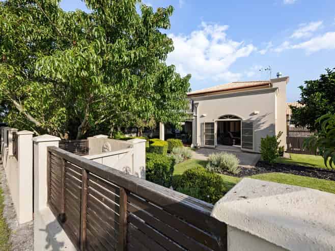 19 Grace Avenue, Rototuna North