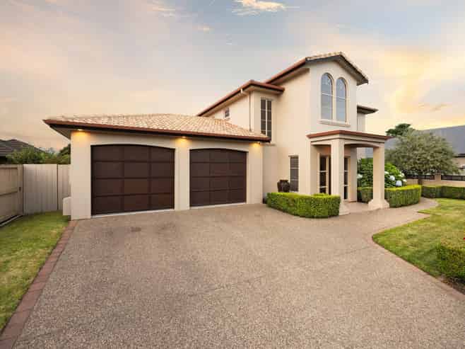 19 Grace Avenue, Rototuna North