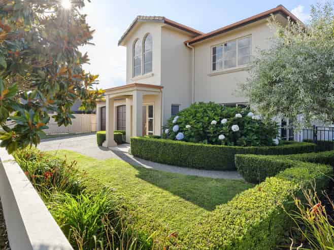 19 Grace Avenue, Rototuna North