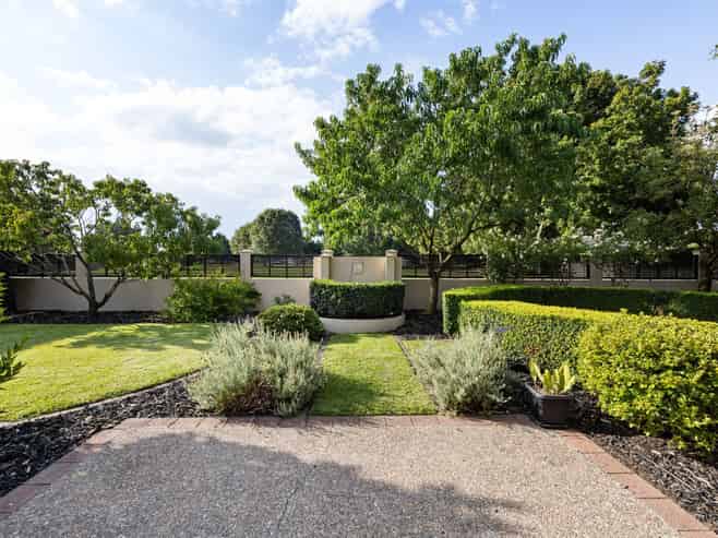 19 Grace Avenue, Rototuna North