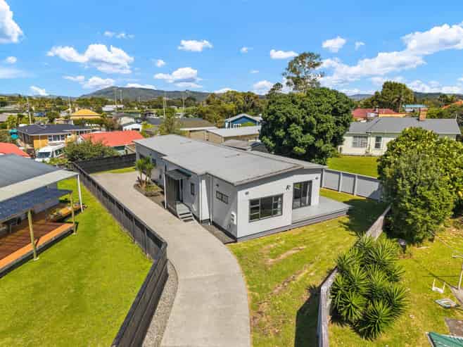 10B Cove Road, Waipu