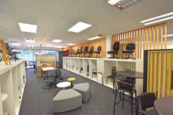 GROUND FLOOR SHOWROOM
