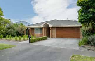 107 Inwoods Close, Parklands