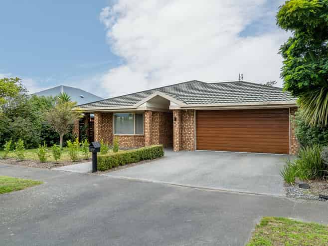 107 Inwoods Close, Parklands