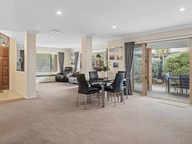 107 Inwoods Close, Parklands