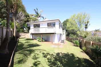 13b Montclair Rise, Browns Bay