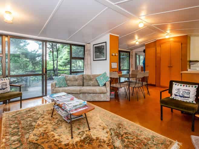 9 Adlor Hill Road, Coromandel