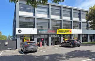 422M² RETAIL SPACE FOR LEASE
