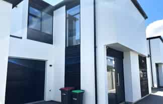 2/119 Canon Street, Edgeware