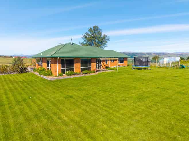 457 Cliffs Road, Claremont