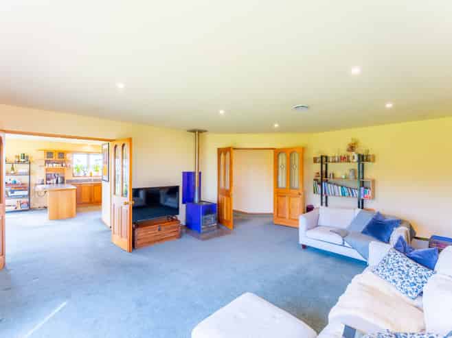 457 Cliffs Road, Claremont