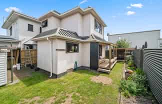 12B Phillip Street, Victoria