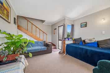 12B Phillip Street, Victoria