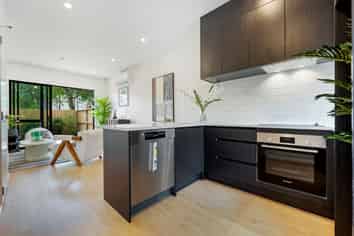 20/163-165 Lake Road, Takapuna