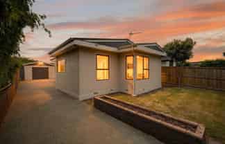 17 Pinewood Avenue, North New Brighton