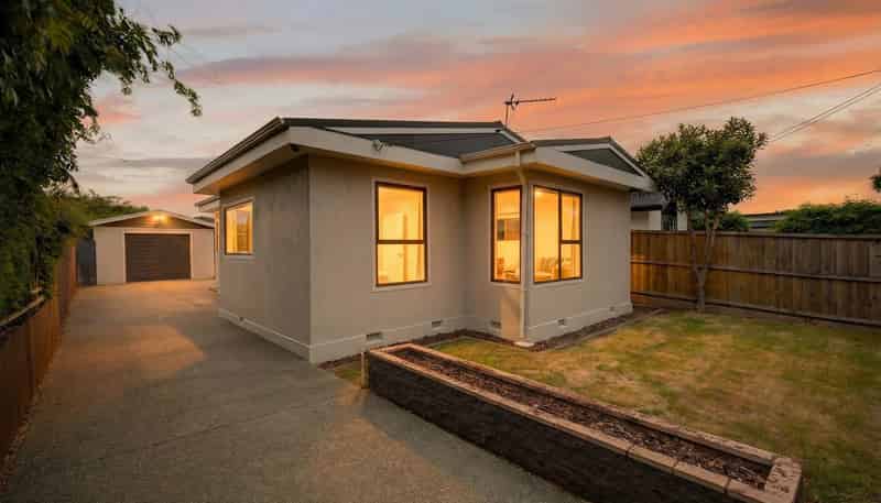 17 Pinewood Avenue, North New Brighton