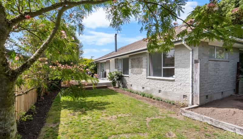 56 Charnwood Crescent, Bishopdale