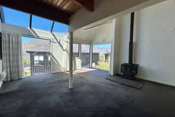 39 Arawata Terrace, Sunshine Bay