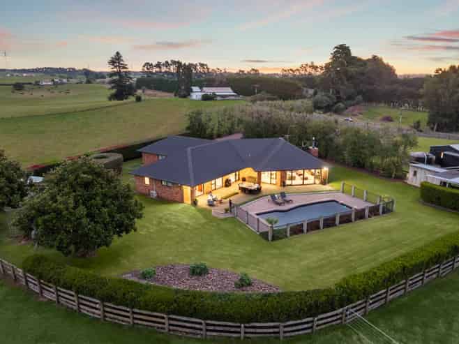 133 Sim Road, Karaka
