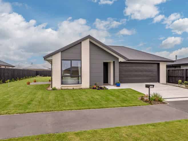 40 Eric Crozier Road, Darfield