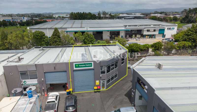 E/12 Paramount Drive, Henderson